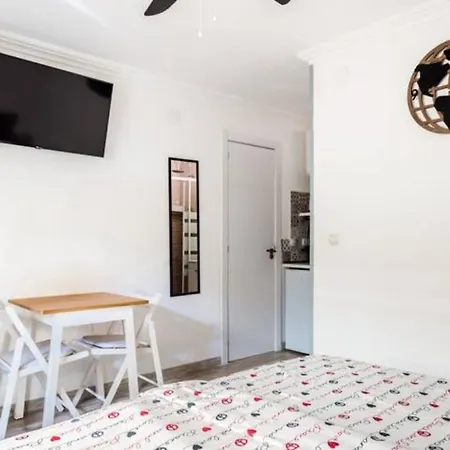 Pedro Happy Apartmán Torremolinos